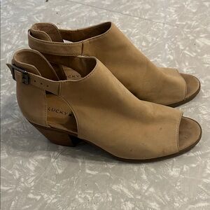 Lucky Brand Beige Peep-Toe Mules
